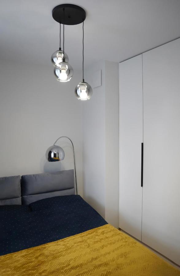 Apartamenty Metro Targowek 27 Warsaw Luaran gambar