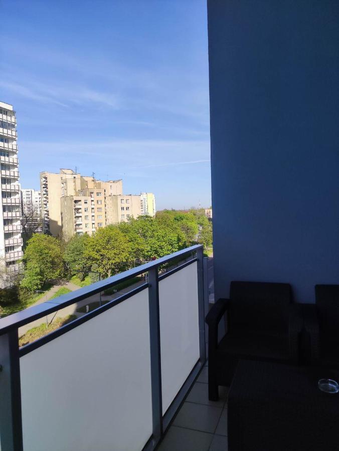 Apartamenty Metro Targowek 27 Warsaw Luaran gambar
